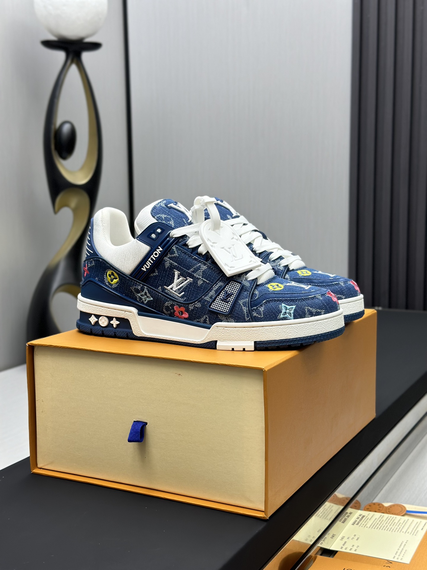Louis Vuitton Sneakers
