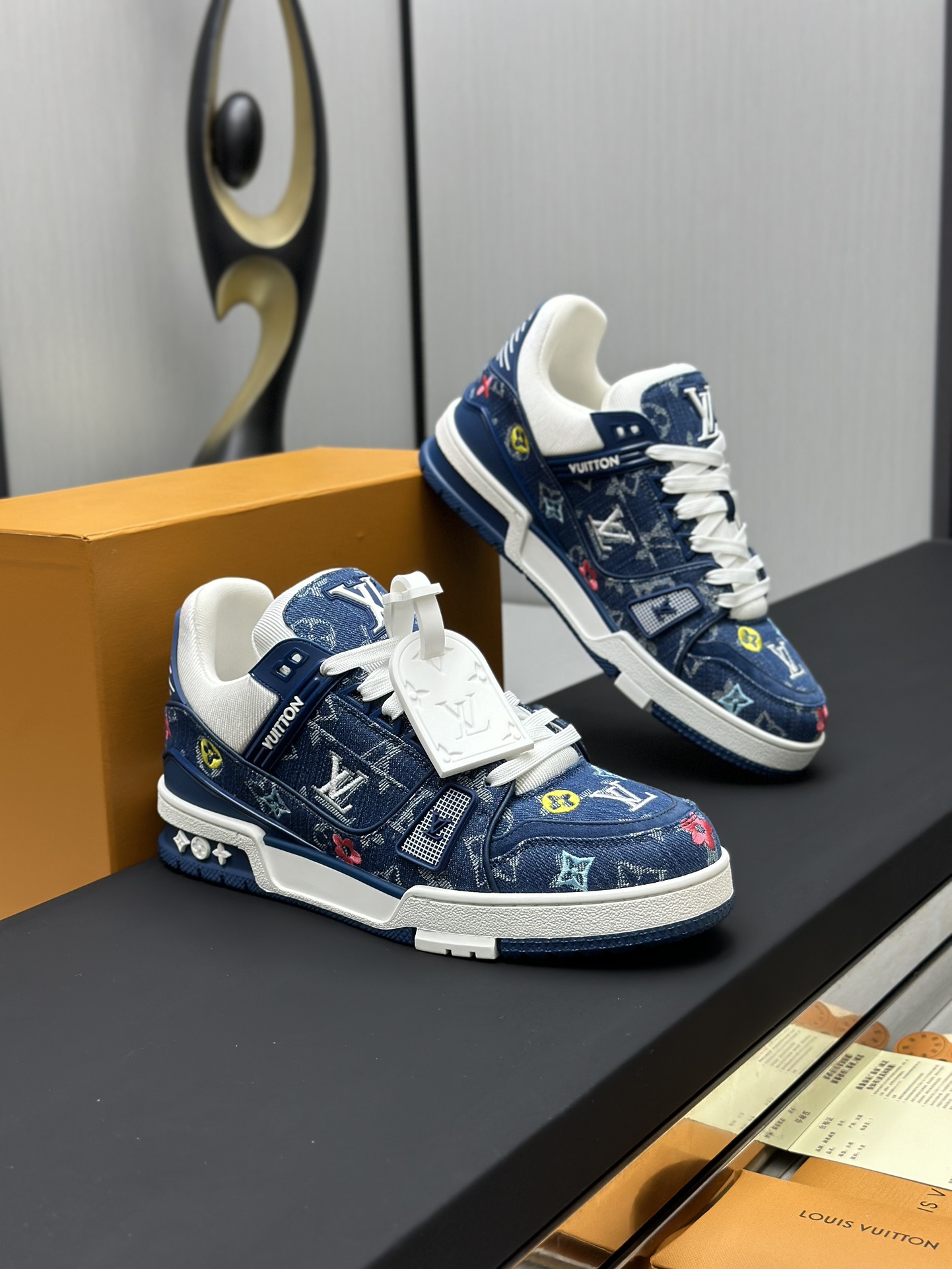 Louis Vuitton Sneakers