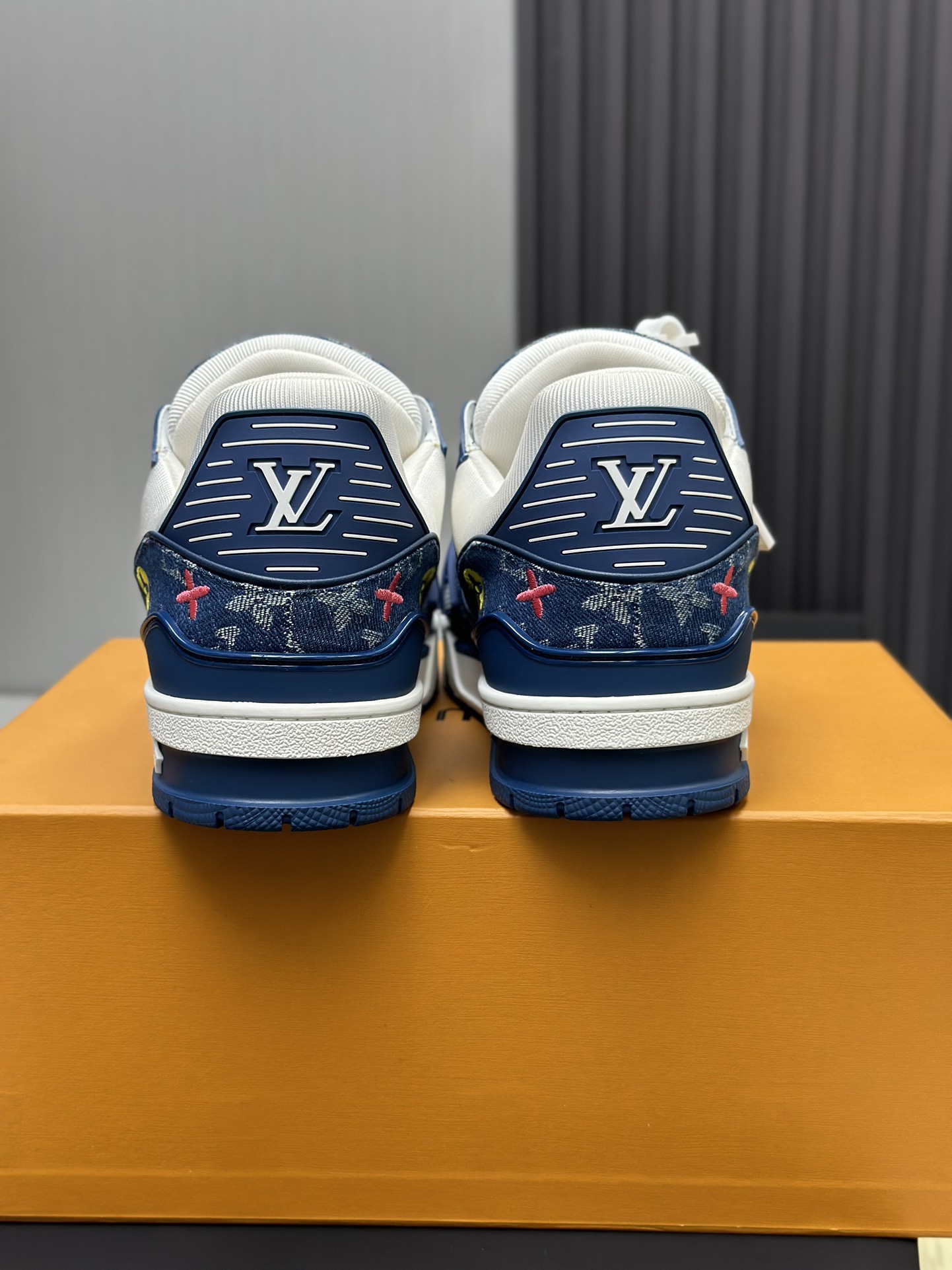 Louis Vuitton Sneakers