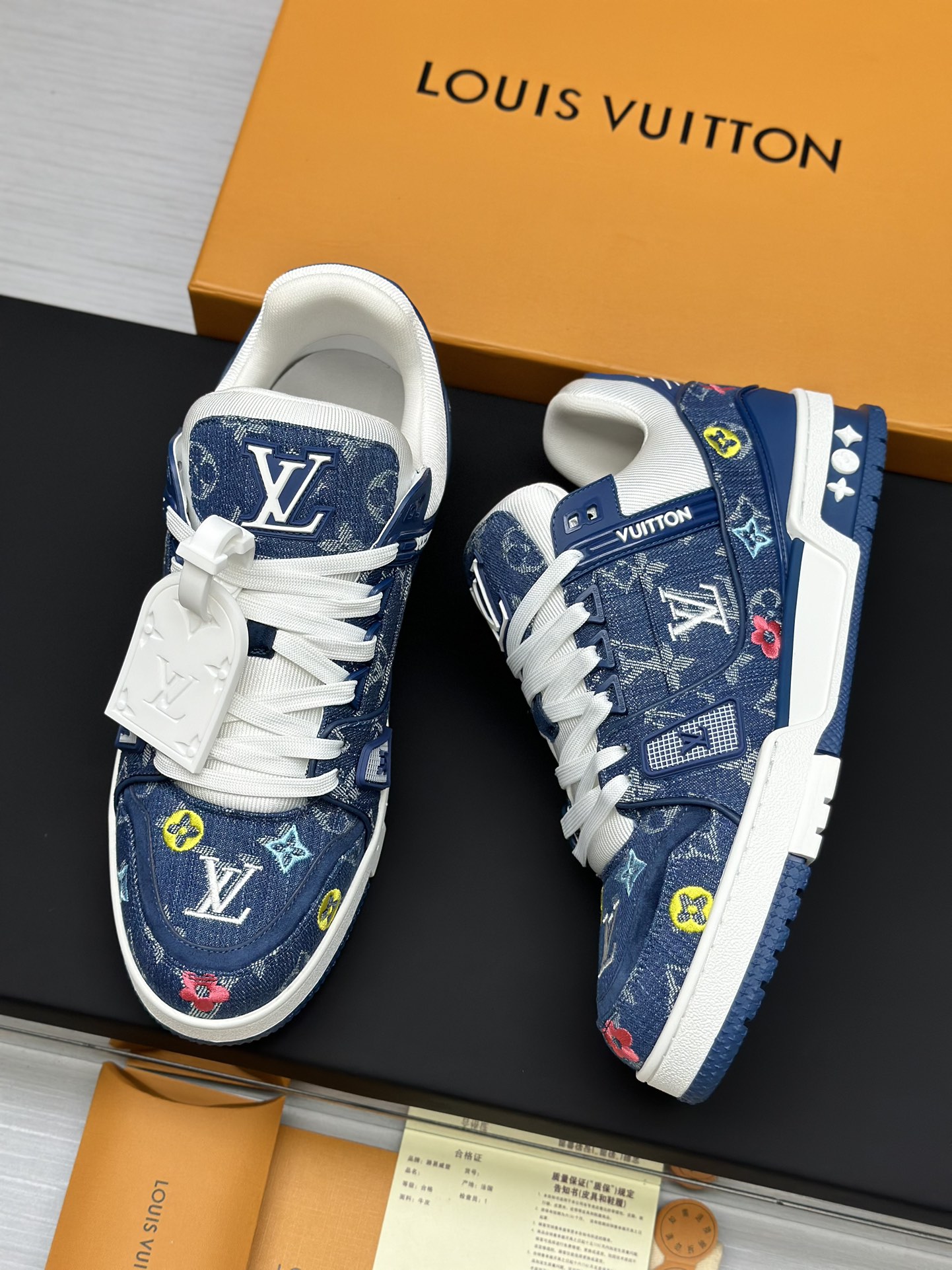 Louis Vuitton Sneakers