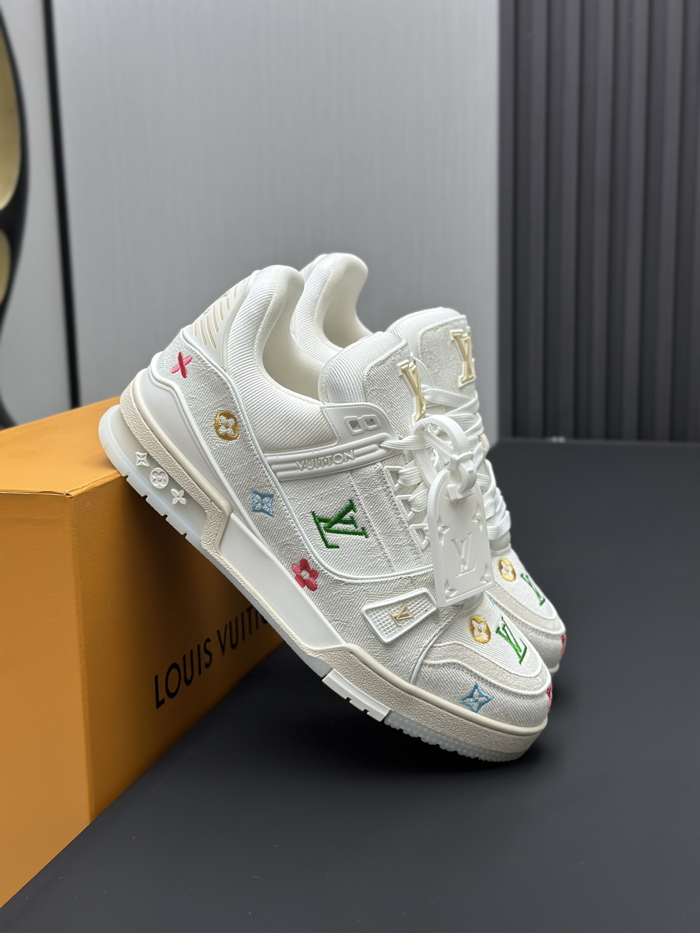 Louis Vuitton Sneakers