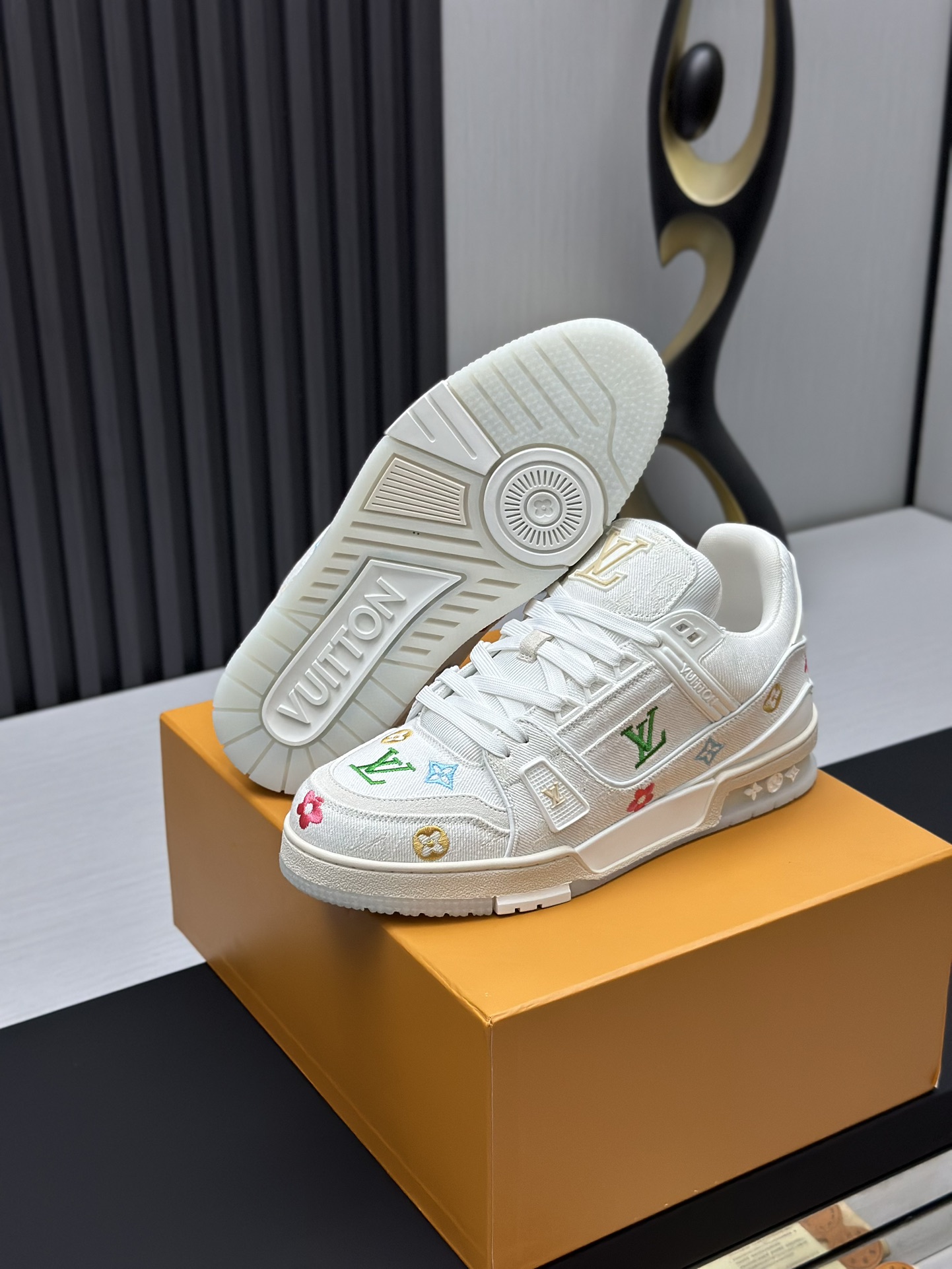 Louis Vuitton Sneakers