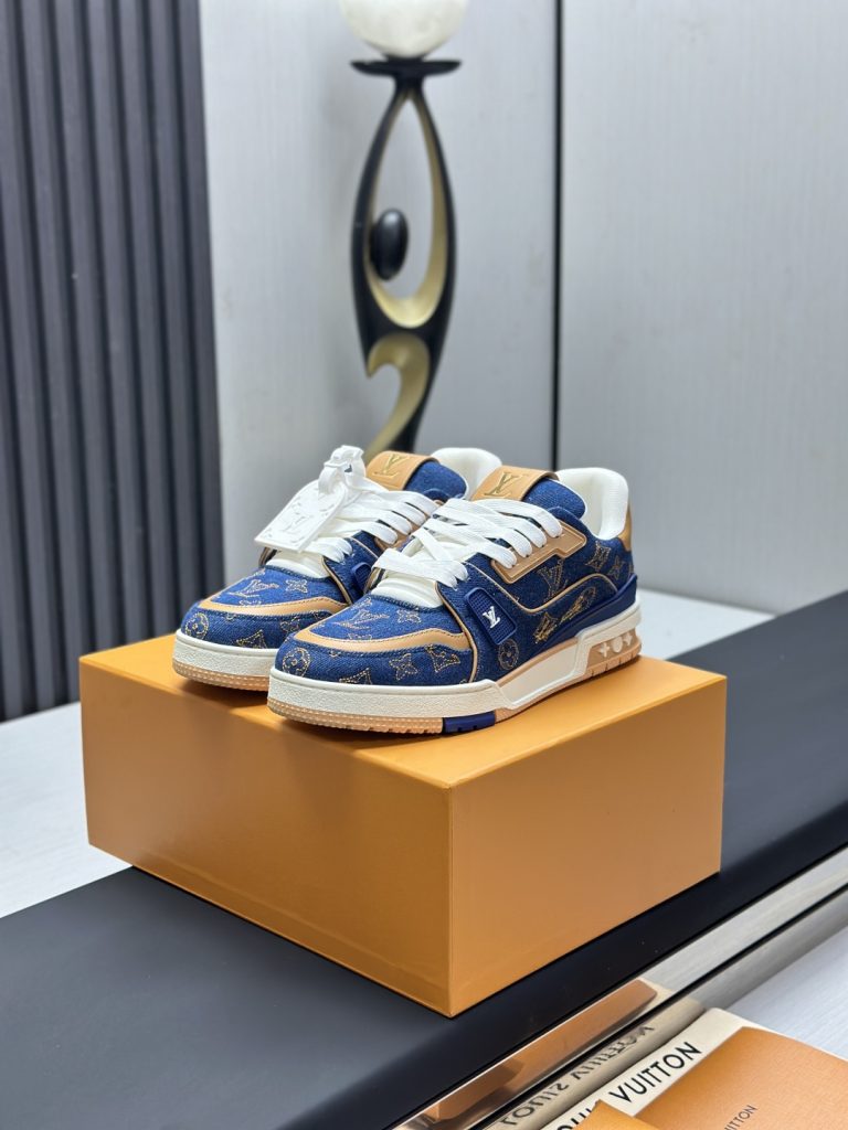 Louis Vuitton Sneakers