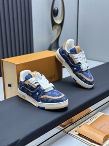 Louis Vuitton Sneakers