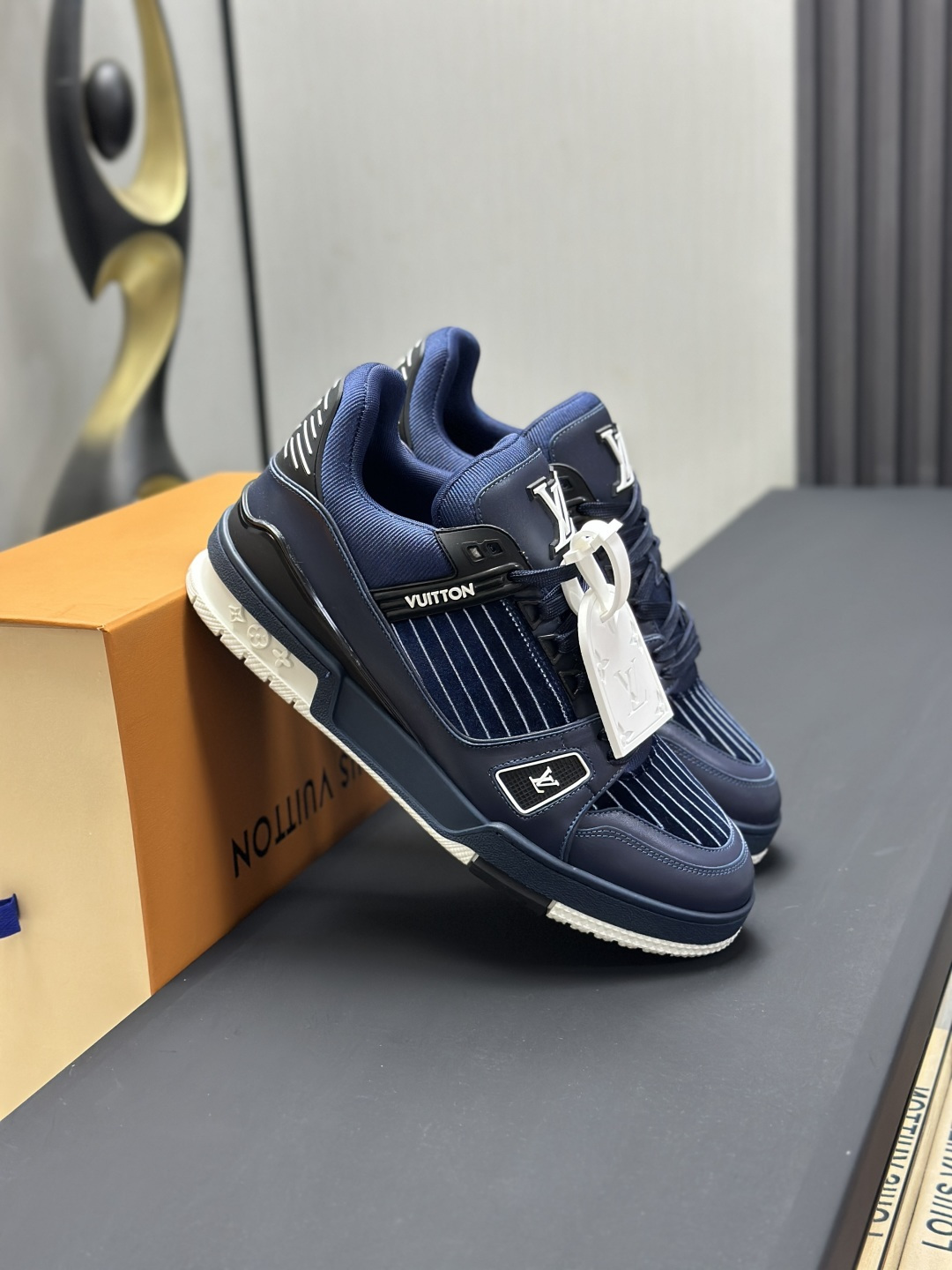 Louis Vuitton Sneakers
