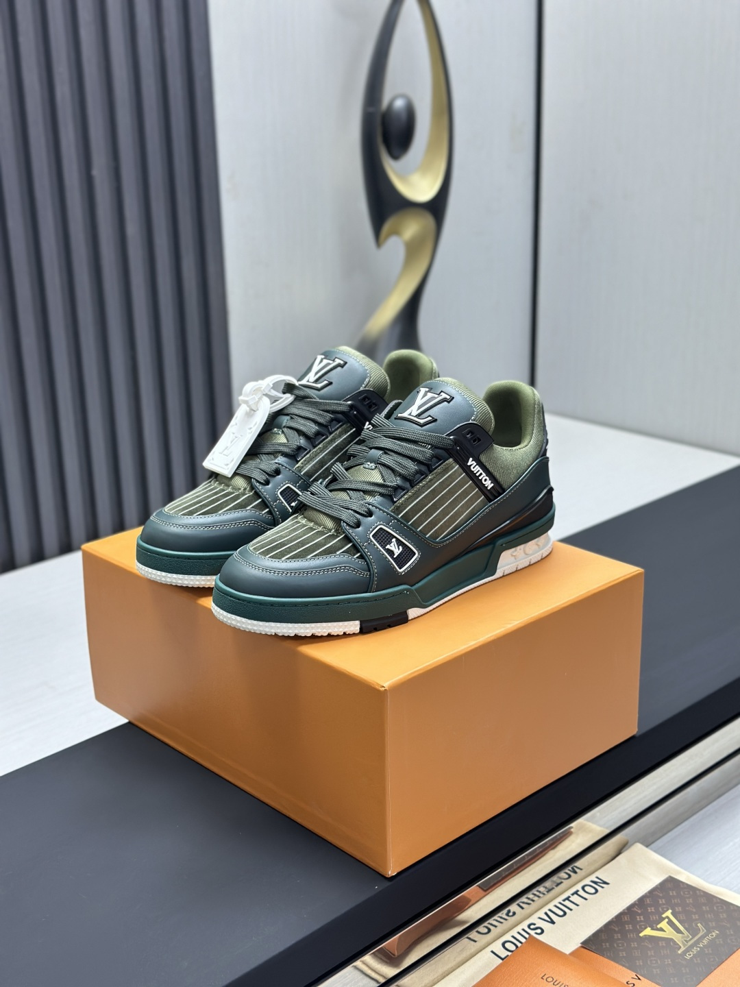 Louis Vuitton Sneakers