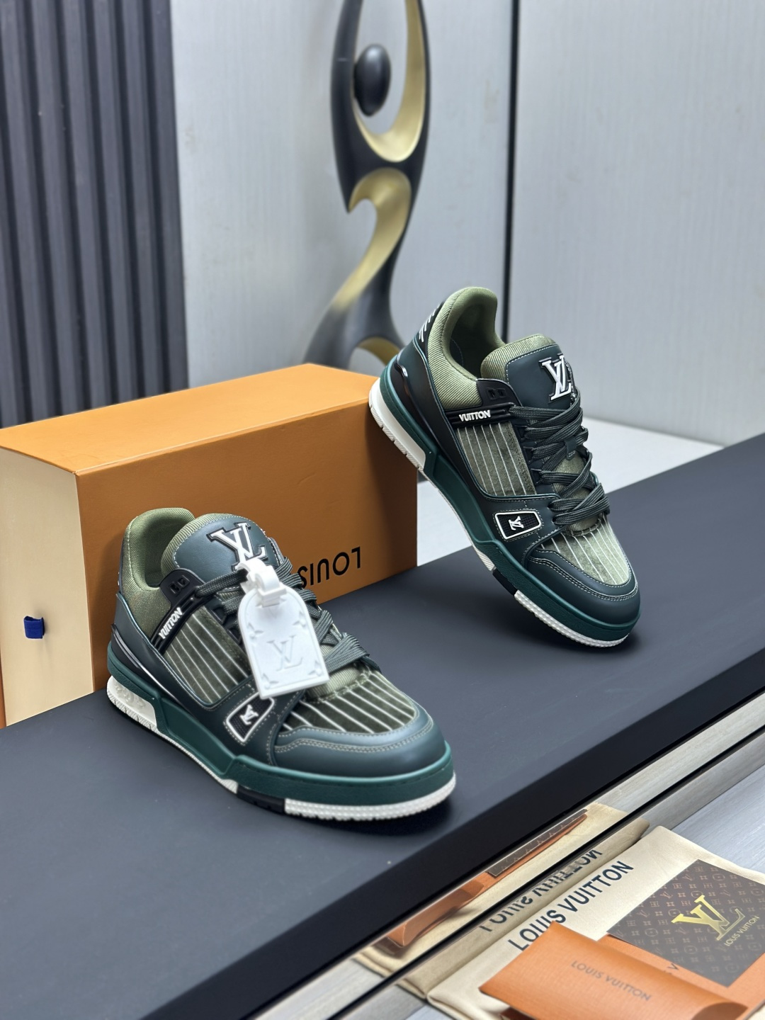Louis Vuitton Sneakers