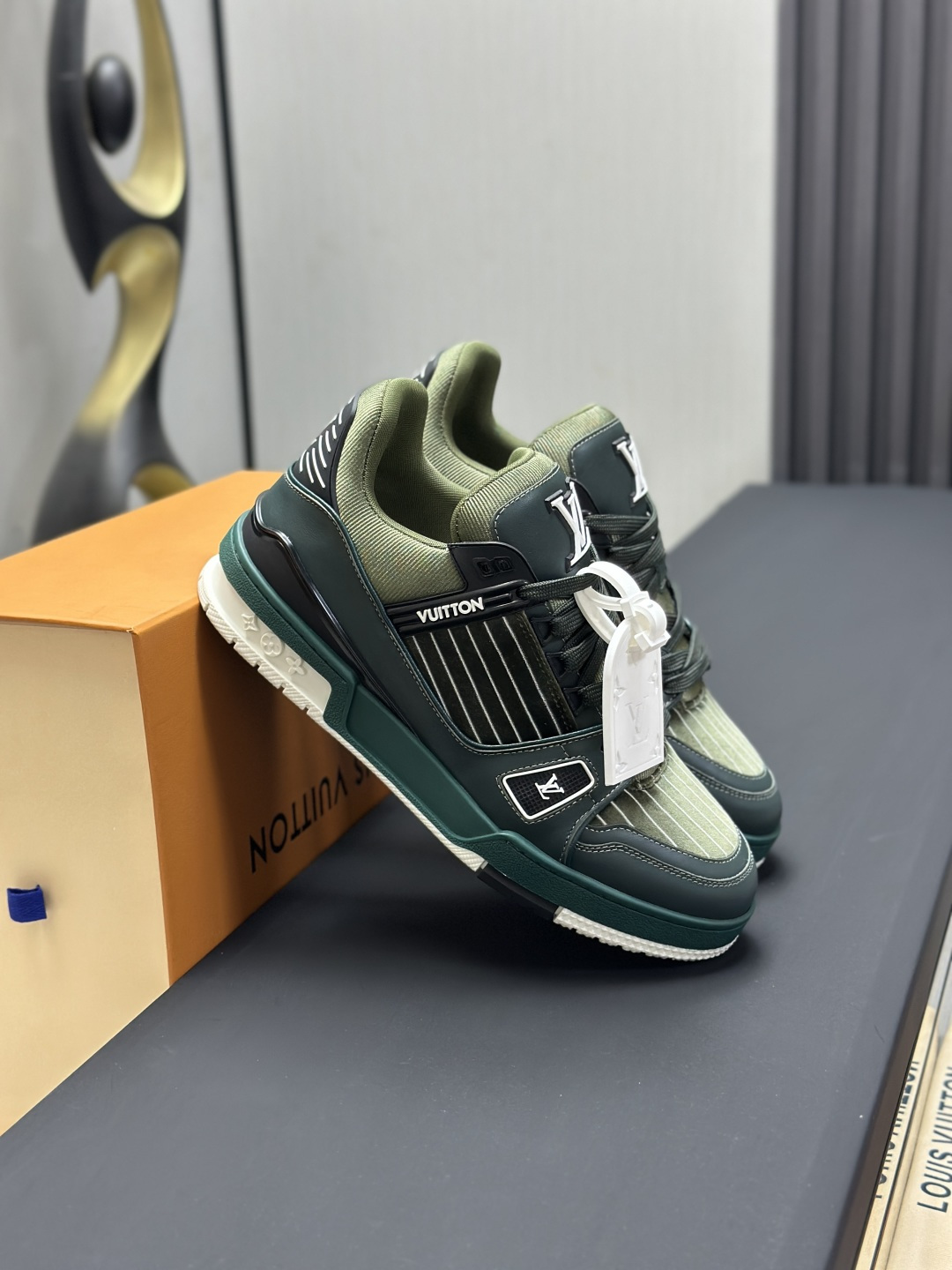 Louis Vuitton Sneakers