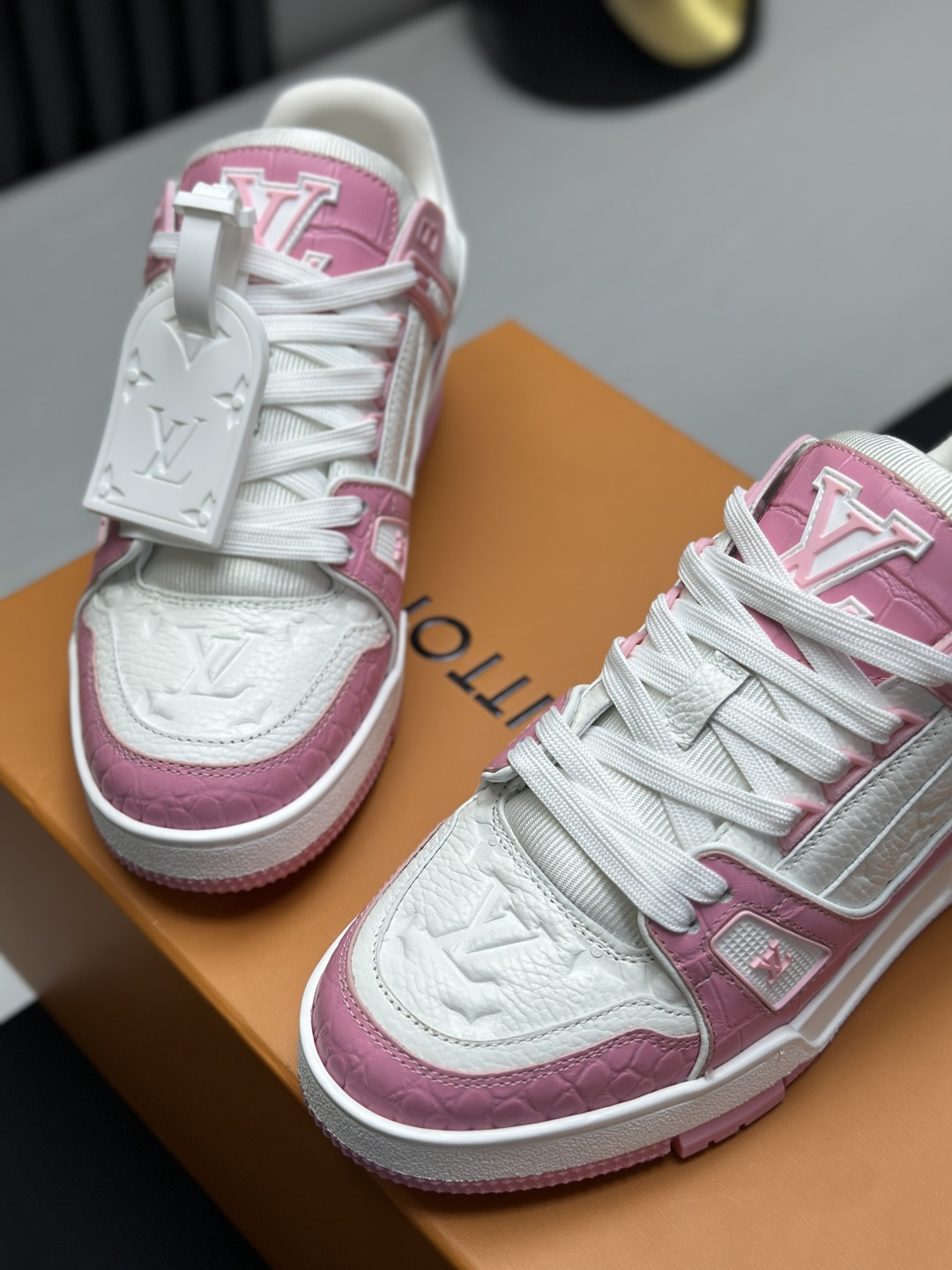 Louis Vuitton Sneakers