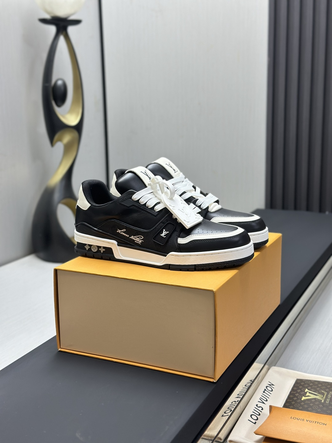 Louis Vuitton Sneakers
