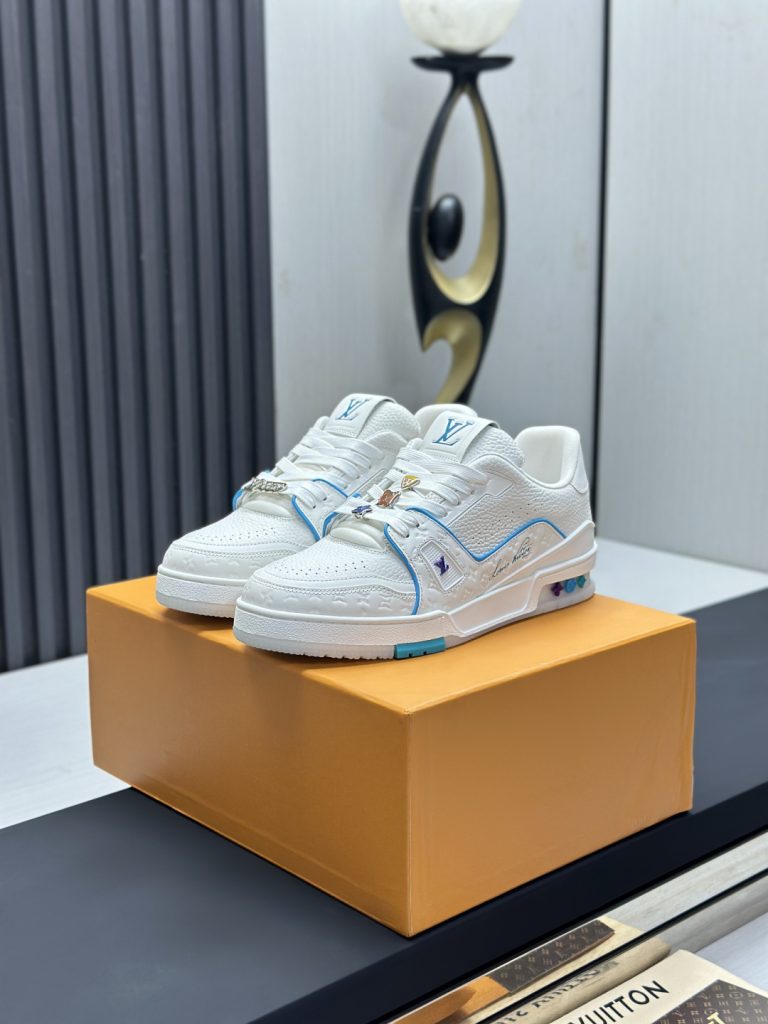Louis Vuitton Sneakers
