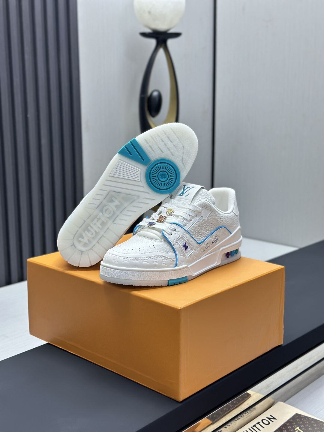 Louis Vuitton Sneakers
