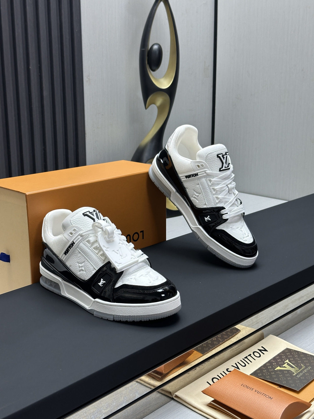 Louis Vuitton Sneakers