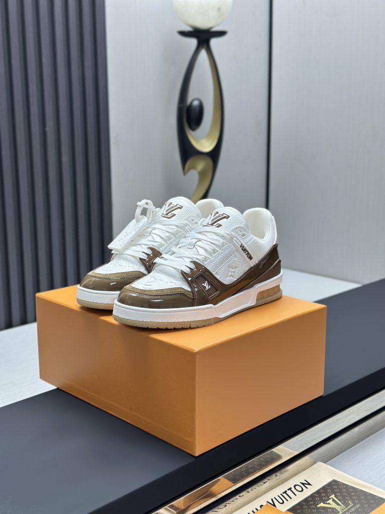 Louis Vuitton Sneakers