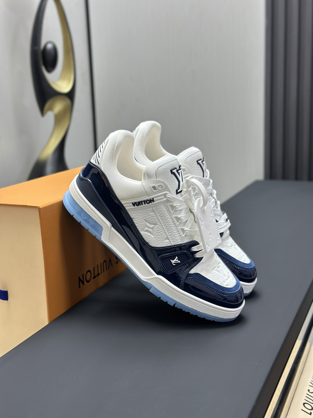 Louis Vuitton Sneakers
