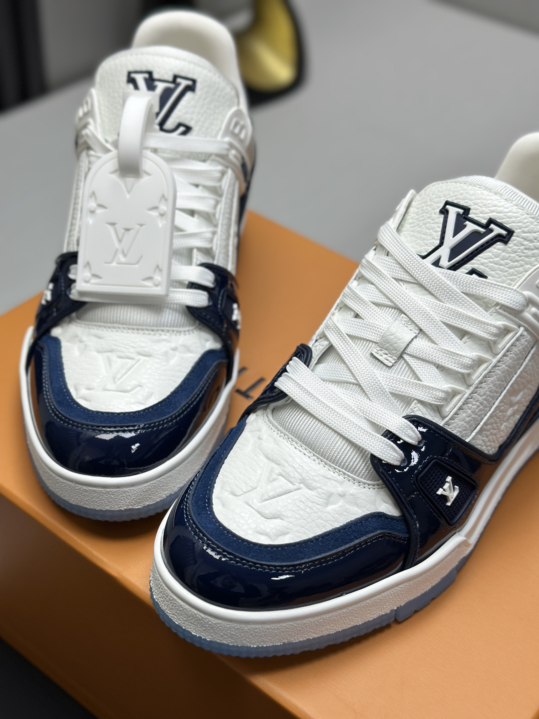 Louis Vuitton Sneakers