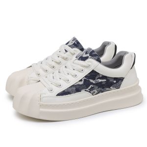 null Sneakers