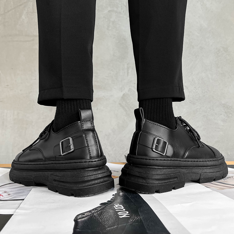 null Shoes in Black
