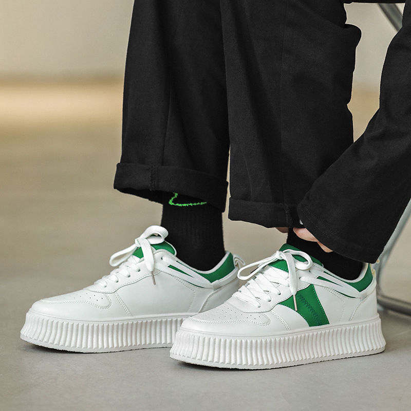 null Sneakers