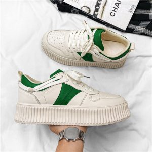 null Sneakers