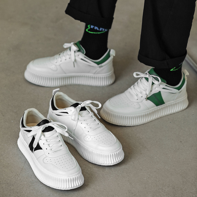 null Sneakers
