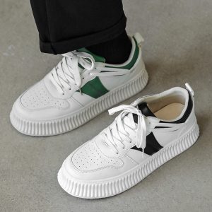 null Sneakers