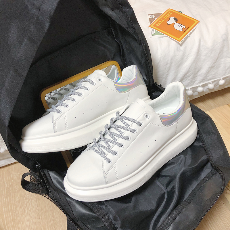 null Sneakers