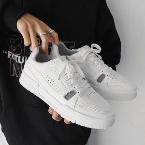 null Sneakers