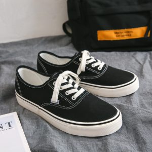null Sneakers