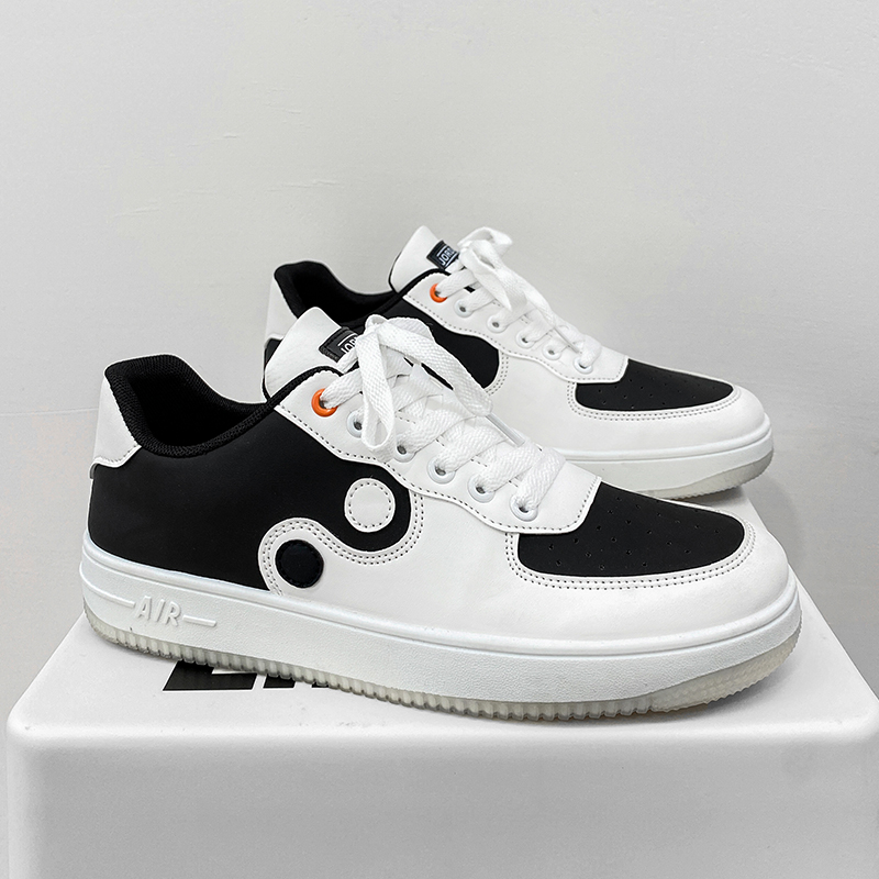 null Sneakers