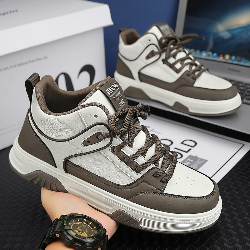 null Sneakers