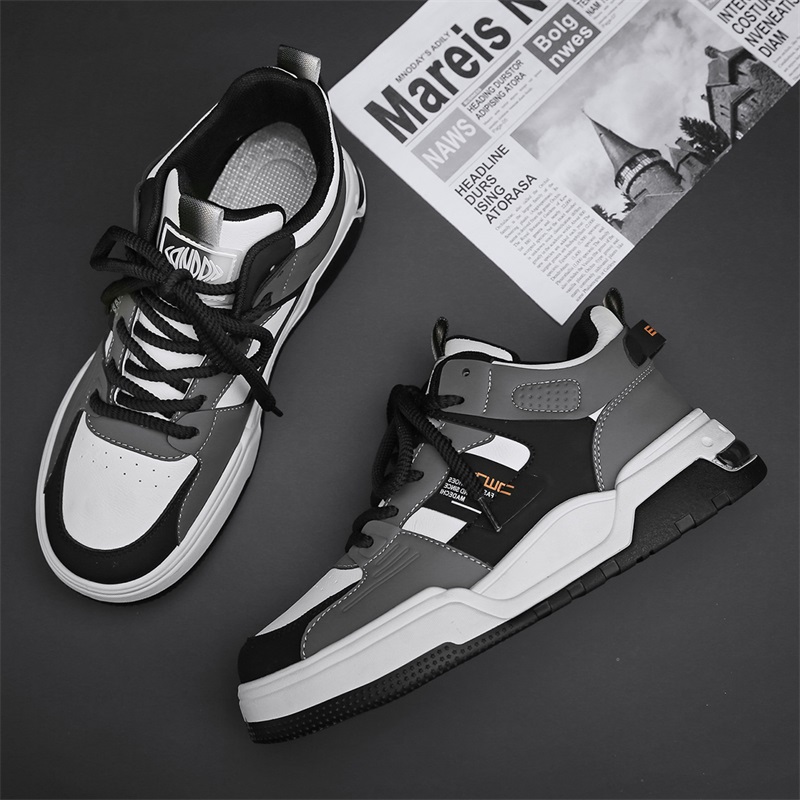 null Sneakers