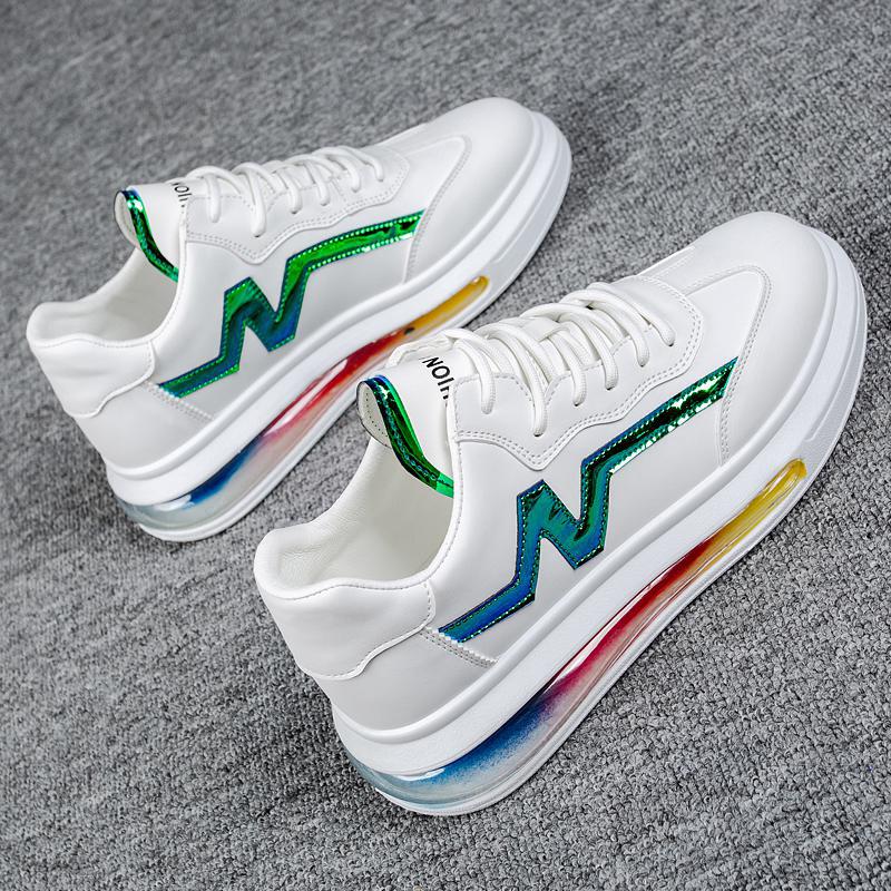 null Sneakers