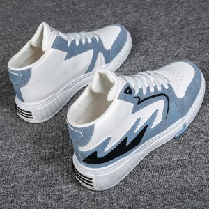 null Sneakers