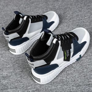 null Sneakers