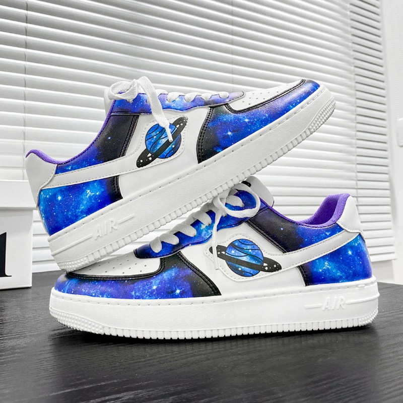 null Sneakers