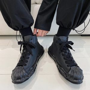 null Sneakers