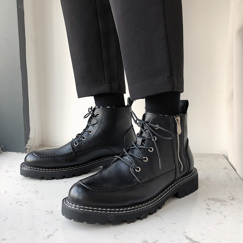 null Boots in Black
