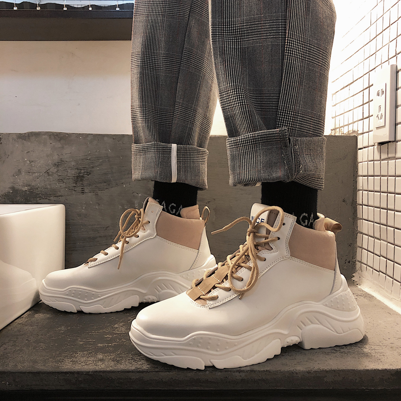null Sneakers