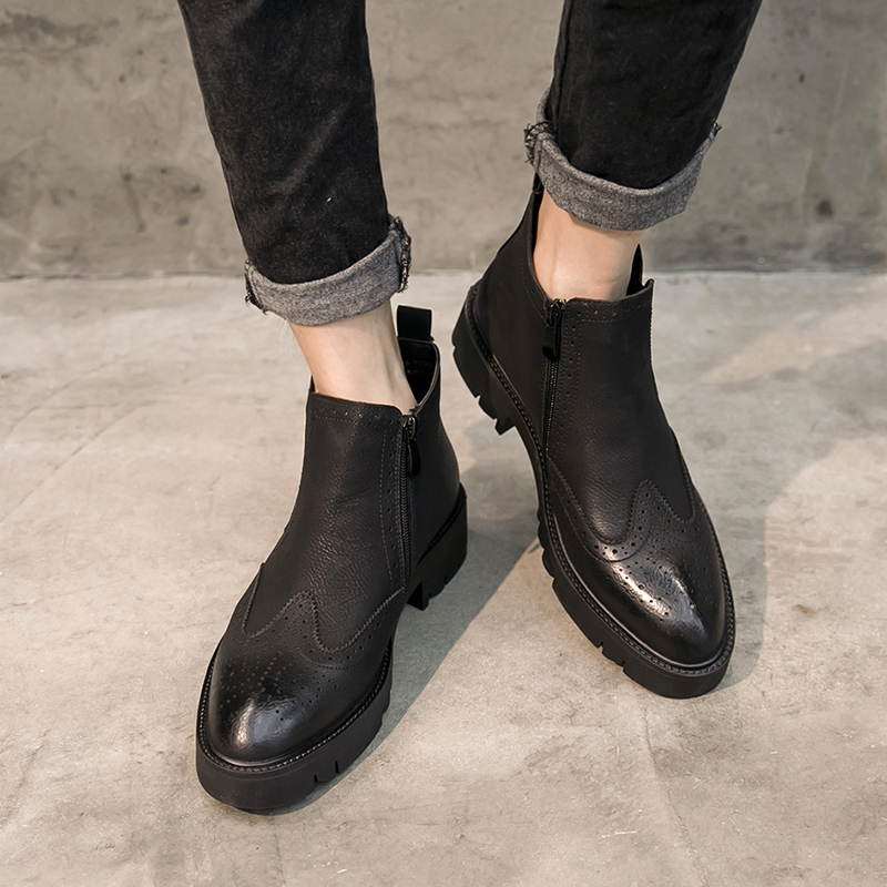 null Boots in Black