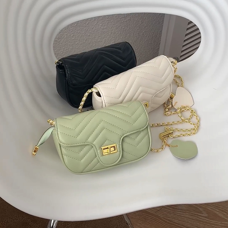 null Shoulder Bag