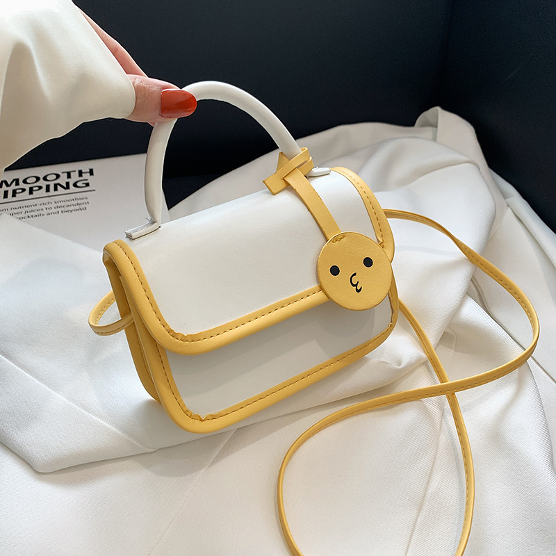 null Shoulder Bag