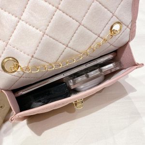 null Shoulder Bag