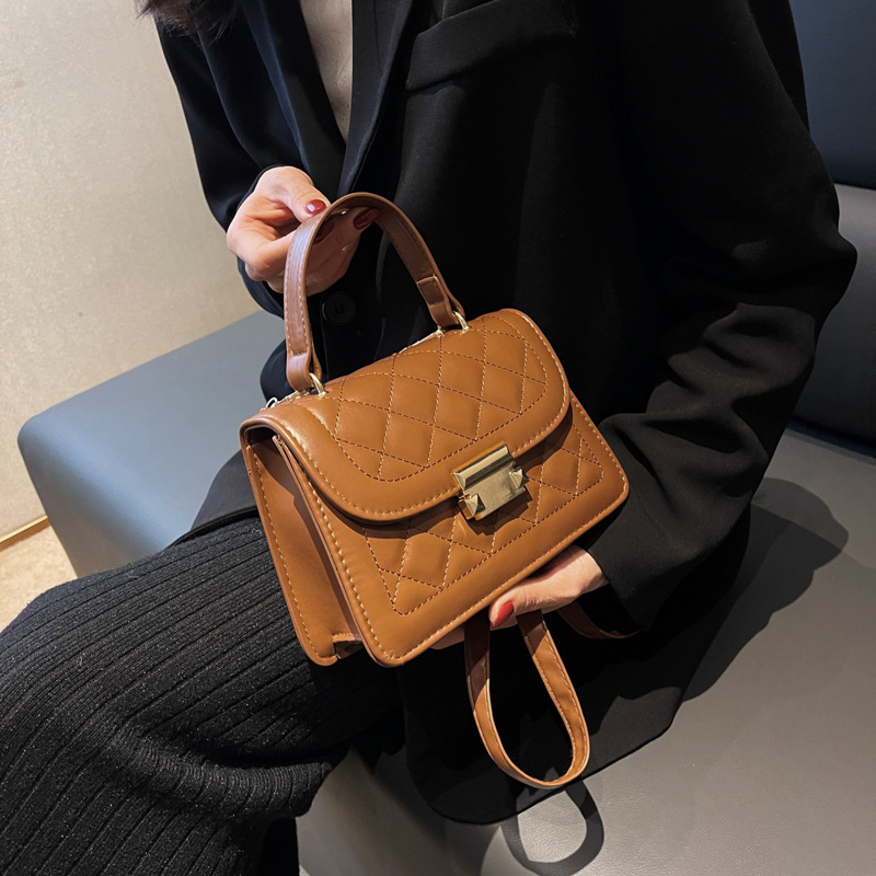 null Shoulder Bag
