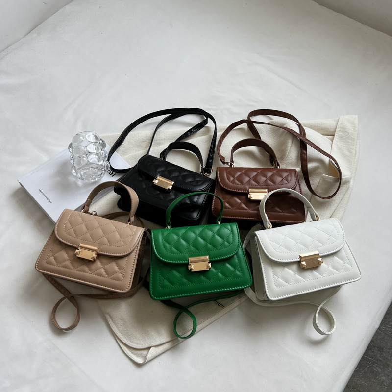 null Shoulder Bag