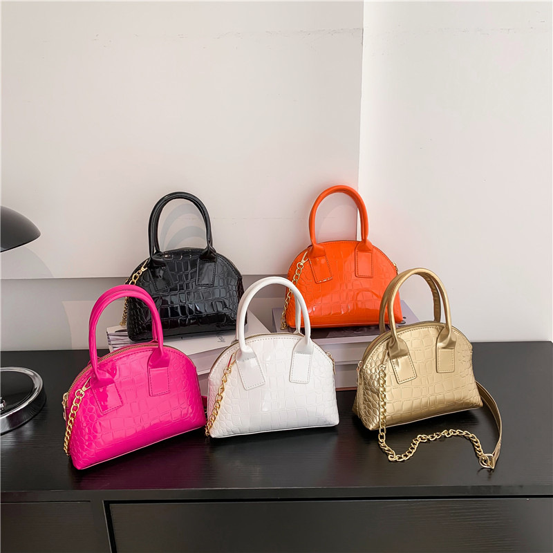 null Shoulder Bag