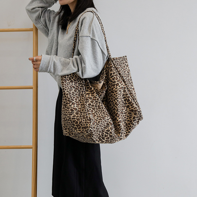 null Tote Bag