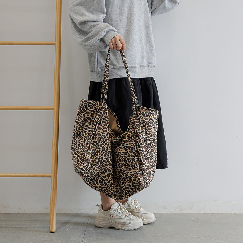 null Tote Bag