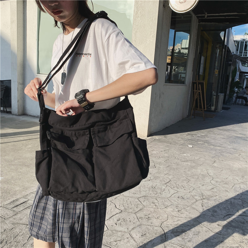 null Shoulder Bag