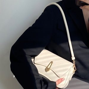 null Shoulder Bag in Black